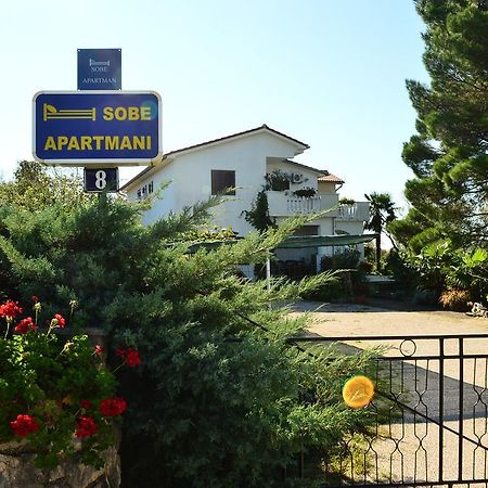 Apartments Stivic Pinezići エクステリア 写真
